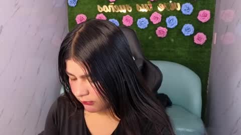 Snapshot of emmalee_a chatting on 01/31/25, 04:38 Emma online show from 01/31/25, 04:38