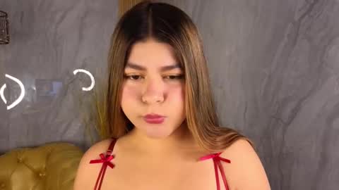 Snapshot of emmalee_a chatting on 02/15/25, 10:44 Emma online show from 02/15/25, 10:44