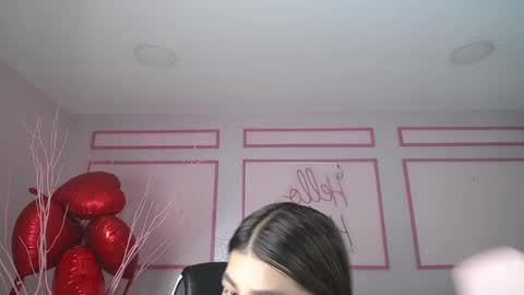 Snapshot of emmalee_a chatting on 02/23/25, 11:44 Emma online show from 02/23/25, 11:44