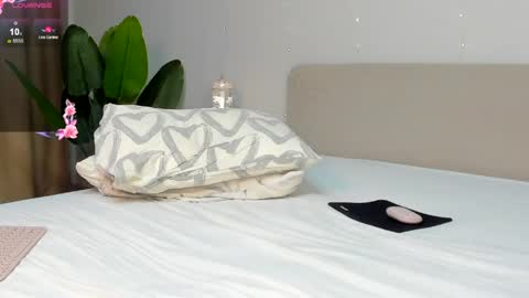 emmanuelleee online show from 04/01/26, 01:41