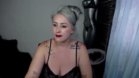 Emma online show from 04/30/26, 10:14