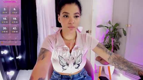 Emma Russell online show from 10/01/25, 09:21