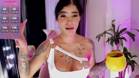 Emma Russell online show from 11/08/25, 11:25