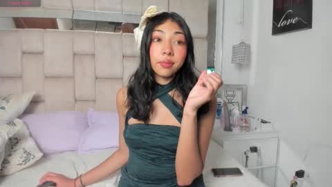 Emma online show from 03/19/26, 06:50