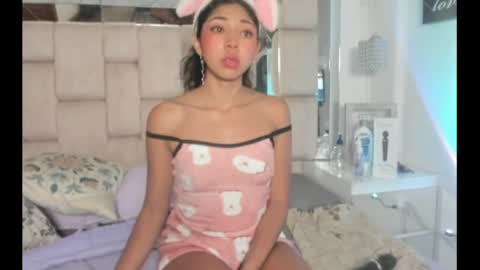 Emma online show from 03/31/26, 07:03