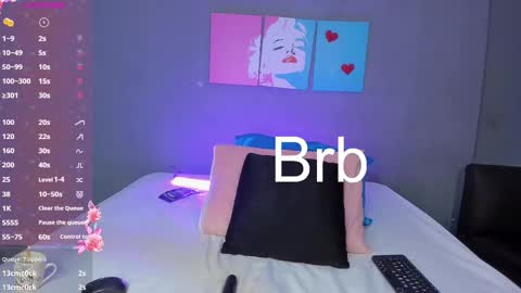 Snapshot of emmasmith06 chatting on 11/10/25, 05:34 Emma online show from 11/10/25, 05:34