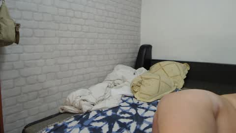 Snapshot of emmasquirt69 chatting on 12/02/24, 09:28 emmasquirt69 online show from 12/02/24, 09:28