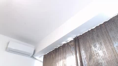 Snapshot of emmastward chatting on 02/11/25, 09:42 Emma online show from 02/11/25, 09:42