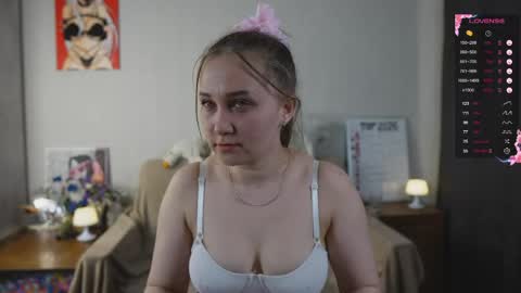 Mia online show from 04/16/26, 09:39