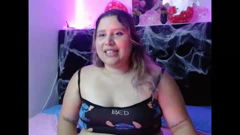 Snapshot of emmatower chatting on 10/20/25, 07:25 emmatower online show from 10/20/25, 07:25