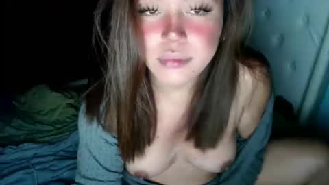 Snapshot of emmawatsoons chatting on 11/10/25, 07:18 YourDreamGirl Emma online show from 11/10/25, 07:18