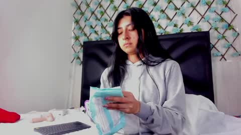  Emma  online show from 04/16/26, 12:39