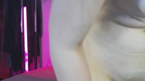 Emma online show from 10/26/25, 04:51