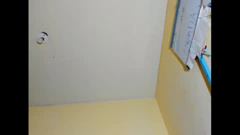 hi im emmalina welcome to your happy place online show from 12/02/24, 04:53