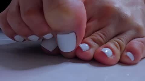 Emmi online show from 12/13/24, 01:26