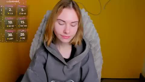 Emmi online show from 02/02/26, 06:12