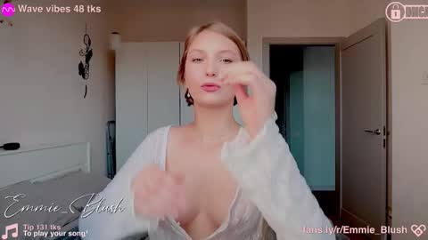 Emily online show from 09/20/25, 06:25