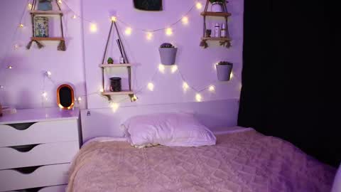 emmie_everly online show from 10/09/25, 07:23