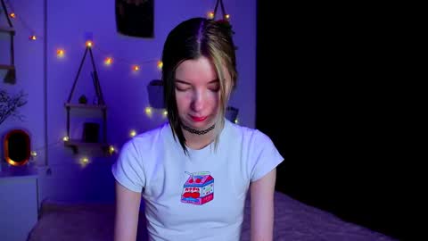 emmie_everly online show from 10/18/25, 07:14