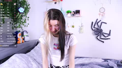 emmie_everly online show from 12/16/25, 11:59