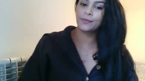 Snapshot of emmie_xxx chatting on 12/11/24, 11:30 emmie online show from 12/11/24, 11:30
