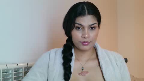 Snapshot of emmie_xxx chatting on 01/09/25, 12:41 emmie online show from 01/09/25, 12:41