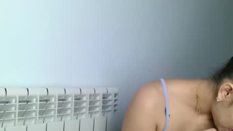 Snapshot of emmie_xxx chatting on 01/16/25, 02:51 emmie online show from 01/16/25, 02:51