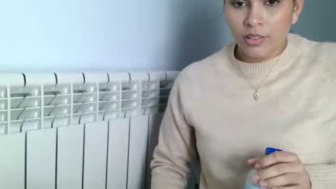 Snapshot of emmie_xxx chatting on 01/24/25, 03:55 emmie online show from 01/24/25, 03:55