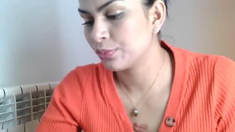 Snapshot of emmie_xxx chatting on 01/28/25, 11:28 emmie online show from 01/28/25, 11:28