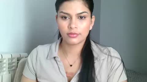 Snapshot of emmie_xxx chatting on 03/10/25, 02:37 emmie online show from 03/10/25, 02:37