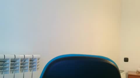 Snapshot of emmie_xxx chatting on 09/09/25, 07:19 emmie online show from 09/09/25, 07:19
