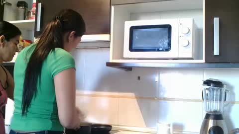 Snapshot of emmie_xxx chatting on 09/12/25, 07:30 emmie online show from 09/12/25, 07:30
