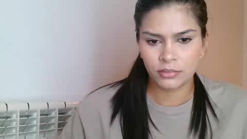 Snapshot of emmie_xxx chatting on 09/17/25, 07:32 emmie online show from 09/17/25, 07:32