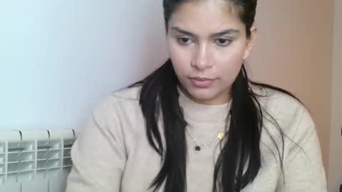 Snapshot of emmie_xxx chatting on 09/29/25, 07:46 emmie online show from 09/29/25, 07:46