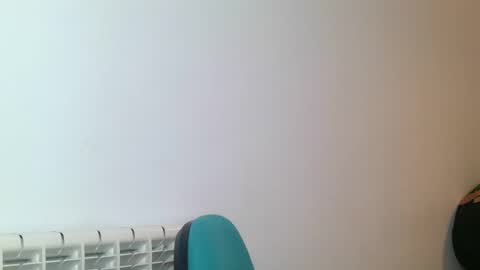 Snapshot of emmie_xxx chatting on 10/01/25, 07:25 emmie online show from 10/01/25, 07:25