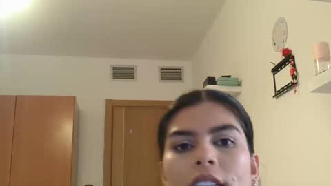 Snapshot of emmie_xxx chatting on 11/03/25, 02:29 emmie online show from 11/03/25, 02:29