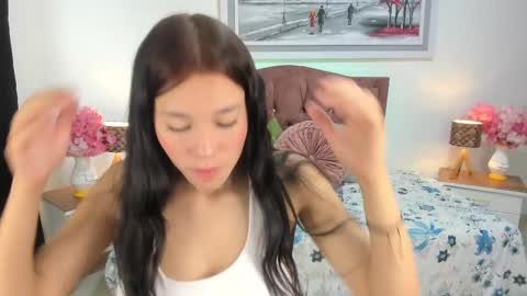 Emmi online show from 09/26/25, 01:15