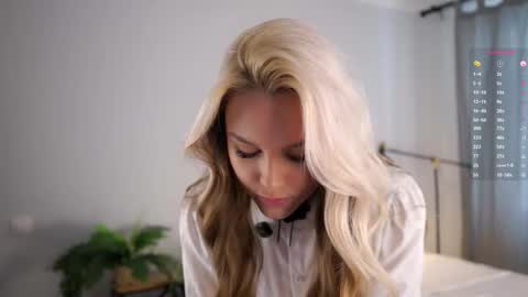 Aurora online show from 10/25/25, 06:43