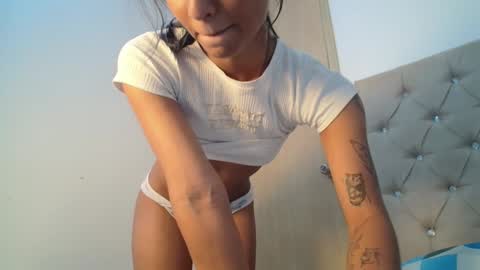 Snapshot of emmily_forever chatting on 12/05/24, 04:20 emmily online show from 12/05/24, 04:20