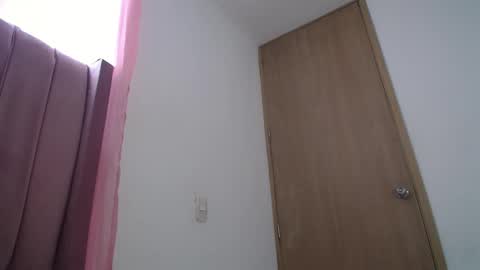 Snapshot of emmily_forever chatting on 03/12/25, 04:35 emmily online show from 03/12/25, 04:35