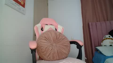 emmily online show from 03/26/26, 06:57