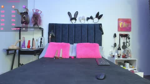          online show from 02/05/25, 11:55