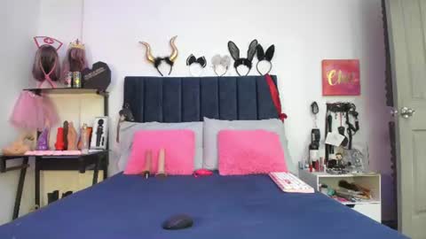          online show from 07/07/26, 12:42