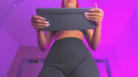    online show from 09/10/25, 11:43