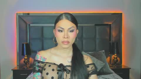 Snapshot of emmilysantibanez chatting on 12/05/24, 01:49 Emmily Santibaez online show from 12/05/24, 01:49