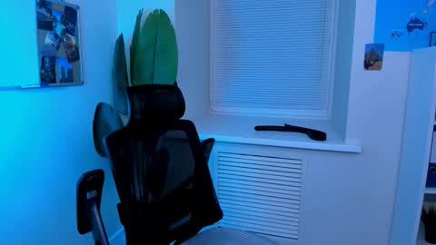 Snapshot of emmit_barker chatting on 03/13/26, 10:00 Emmit online show from 03/13/26, 10:00