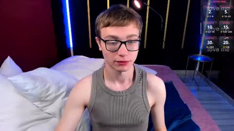 Snapshot of emmit_barker chatting on 07/15/26, 08:58 Emmit online show from 07/15/26, 08:58