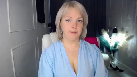 emmmam online show from 09/17/25, 11:12