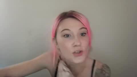 Snapshot of emmwarr1514 chatting on 01/13/26, 07:08 emmwarr1514 online show from 01/13/26, 07:08