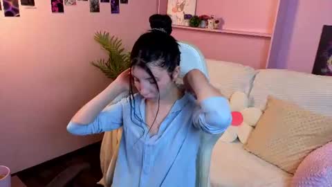Snapshot of emmy_dreamy_ chatting on 07/04/26, 01:34 emmy_dreamy_ online show from 07/04/26, 01:34